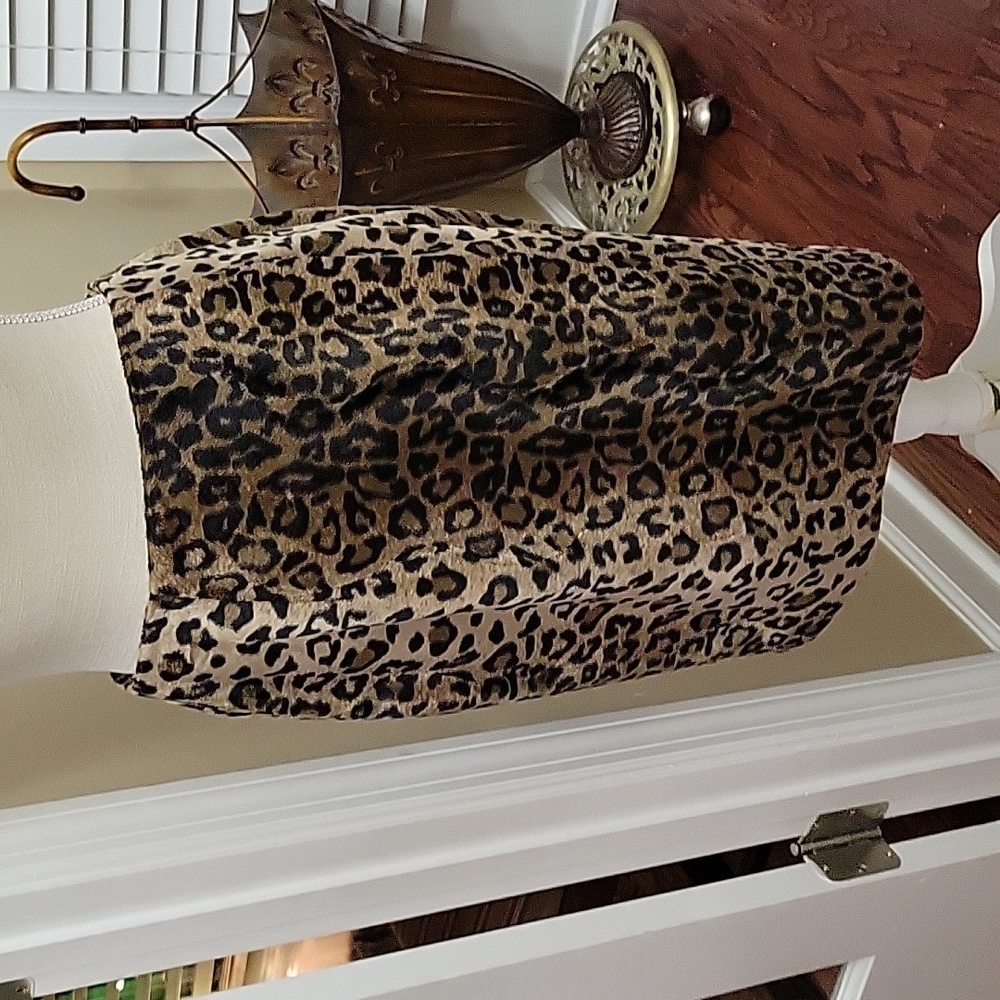 Focus 2000 by Charles Glueck black tan animal print faux fur pencil skirt 6 EUC…